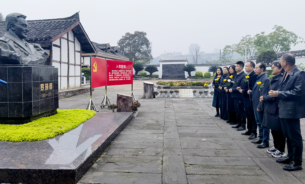 1701159219870001749.jpg 1701159219870001749.jpg